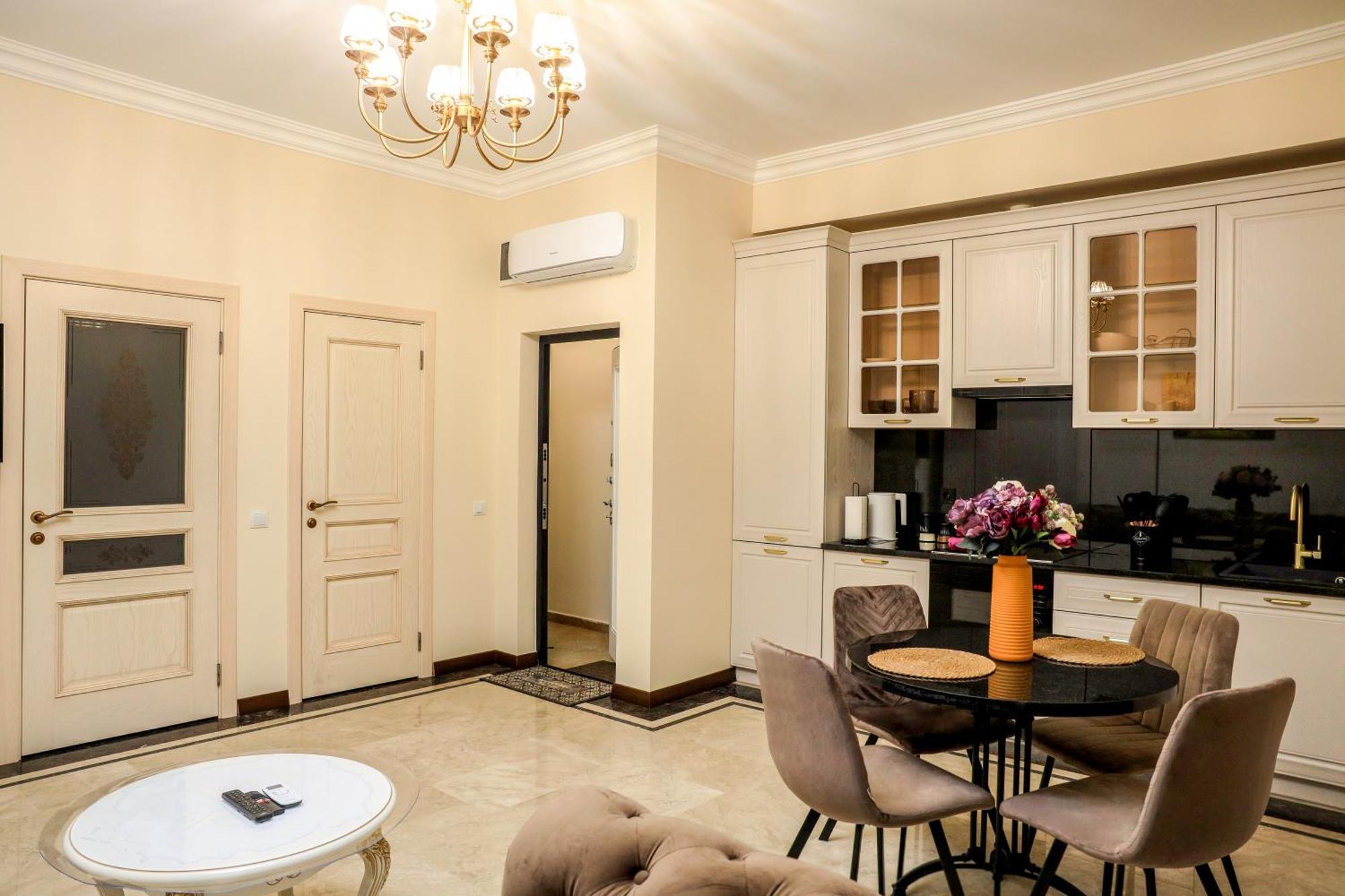 4Elements Apartments 예레반 외부 사진