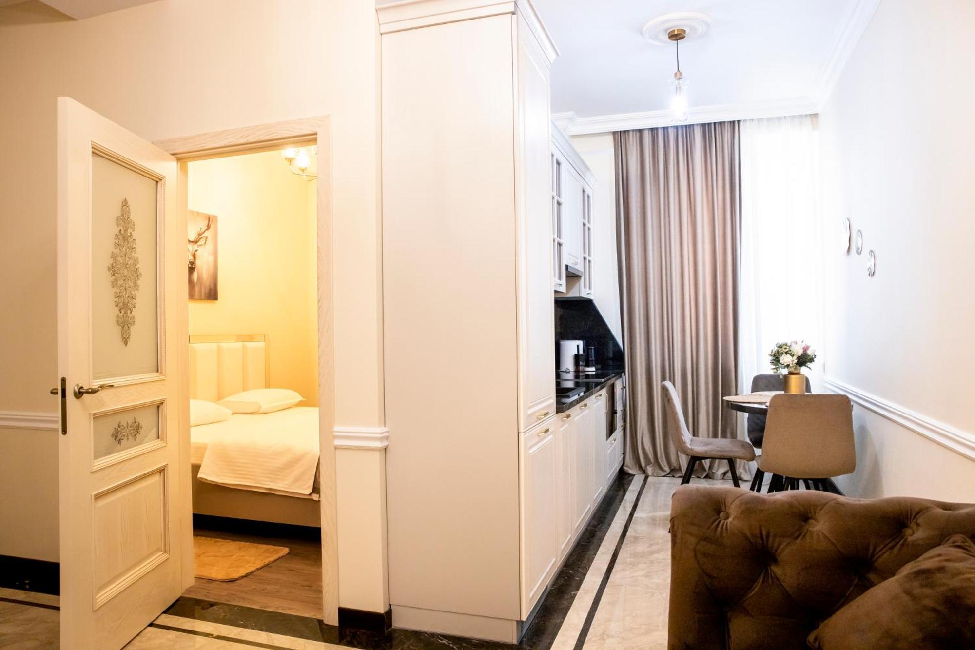 4Elements Apartments 예레반 외부 사진