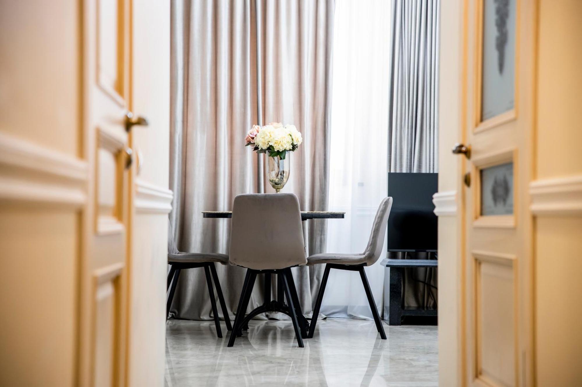 4Elements Apartments 예레반 외부 사진