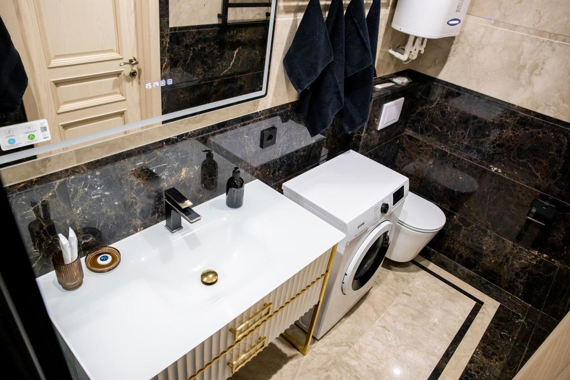 4Elements Apartments 예레반 외부 사진