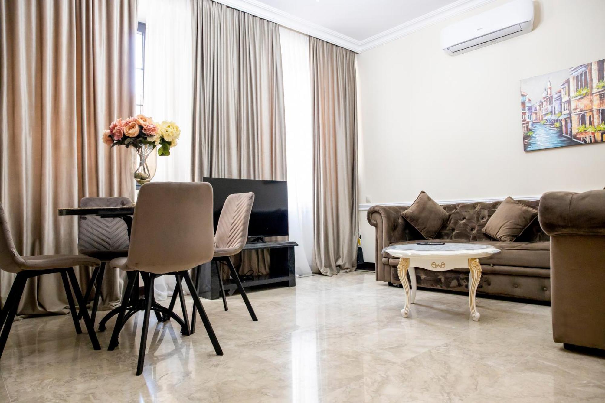 4Elements Apartments 예레반 외부 사진
