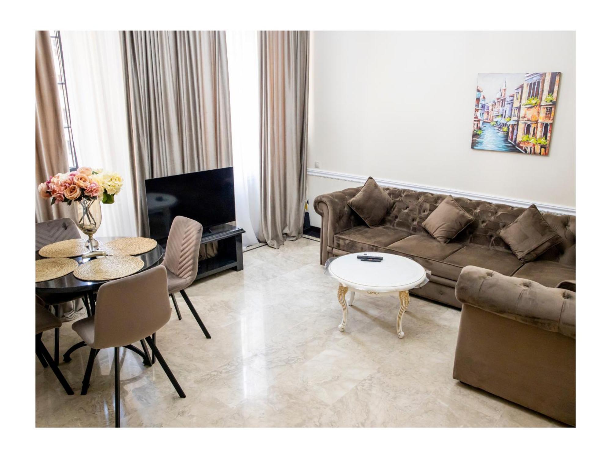 4Elements Apartments 예레반 외부 사진